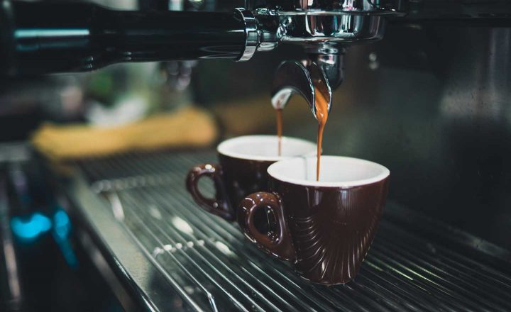 Uma xícara de cafe - Photo by Chevanon Photography on Pexels